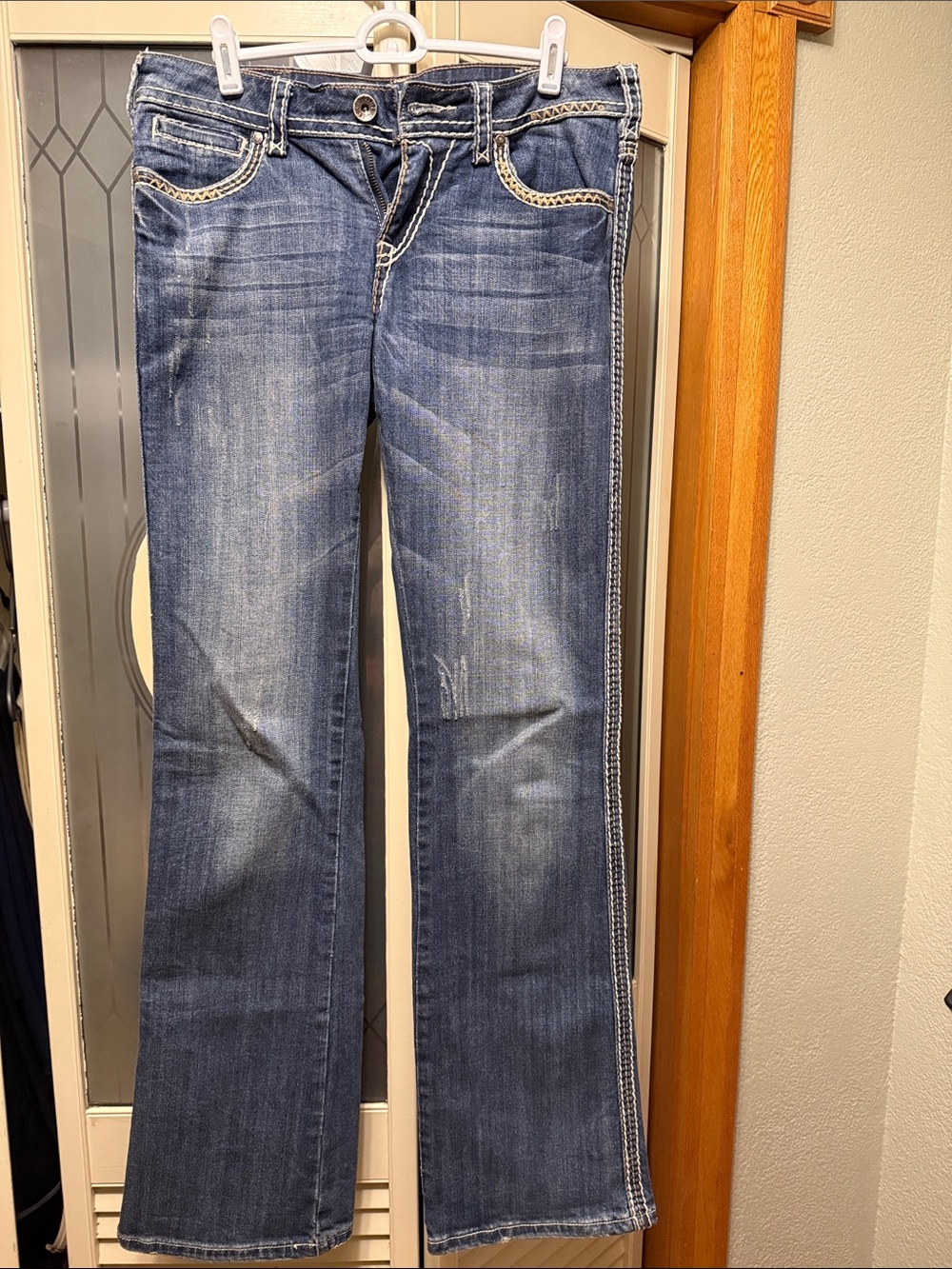 Cowgirl Tuff Women's Flared Jeans in Denim Blue